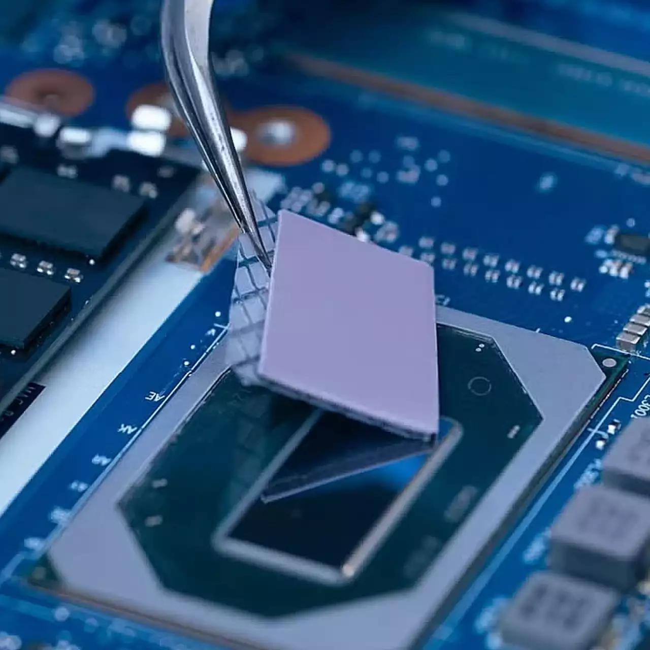 Yeni 200 W/m·K Karbon Nanotüp CPU Termal Ped Piyasaya Çıktı Yeni 200 W/m·K Karbon Nanotüp CPU Termal Ped Piyasaya Çıktı