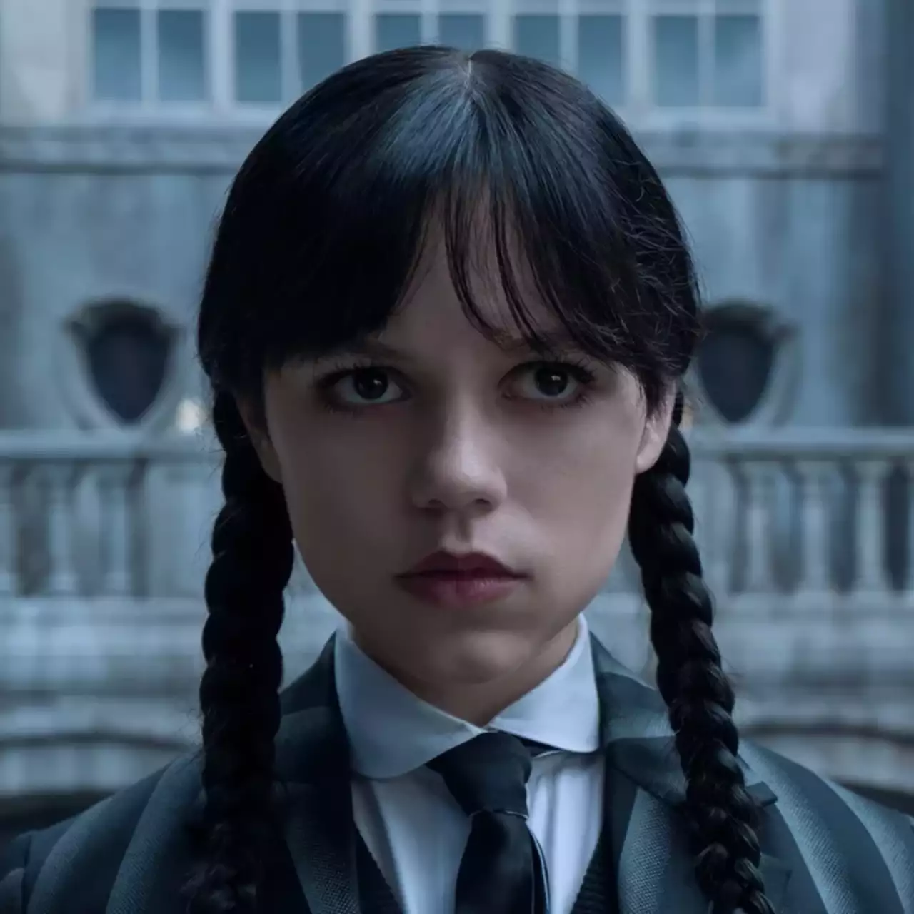 Дівчина з Москви гаряче закосплеїла Уенсдей з серіалу Netflix Дівчина з Москви гаряче закосплеїла Уенсдей з серіалу Netflix