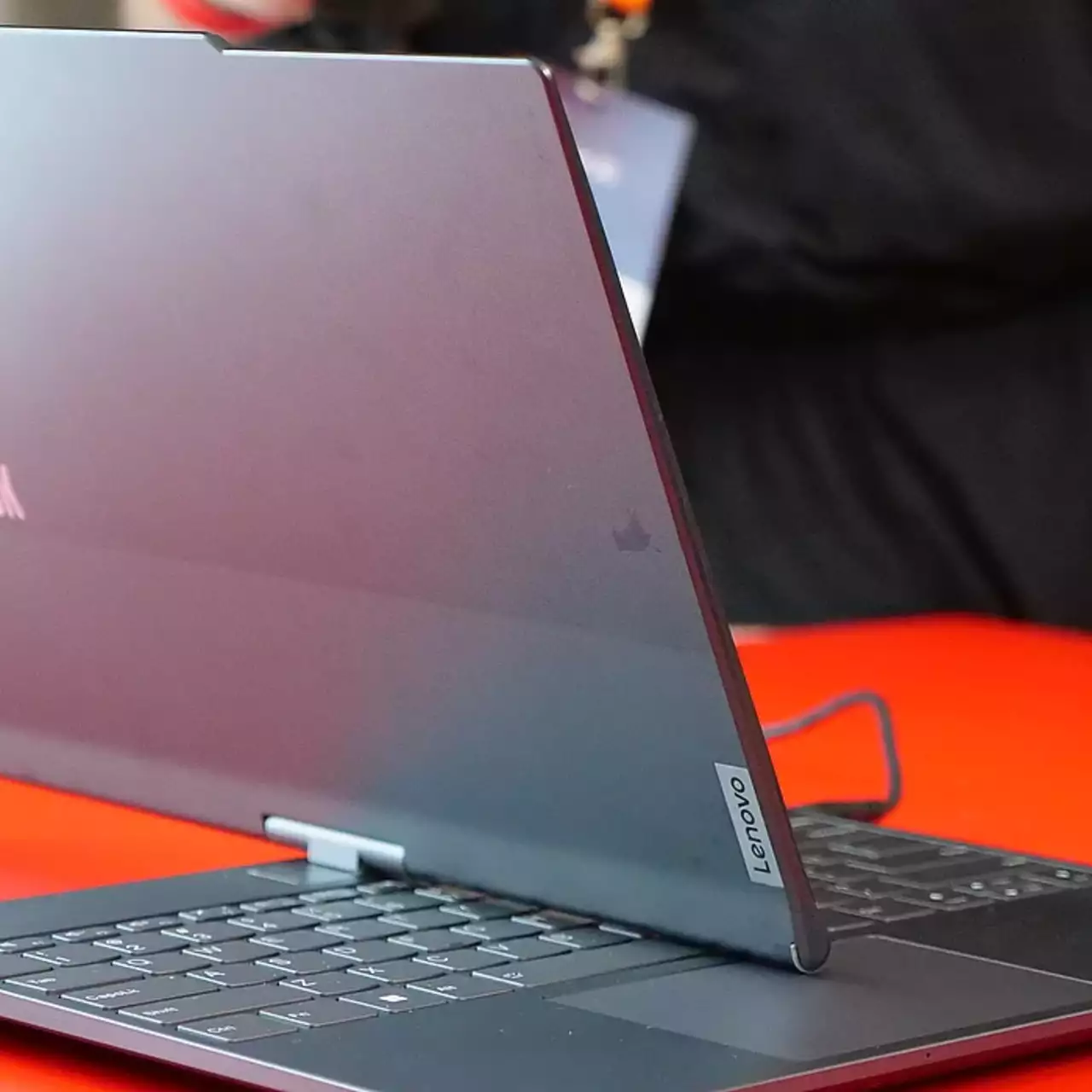 Lenovo лідирує на ринку ПК з рекордною часткою завдяки ШІ-пристроям Lenovo лідирує на ринку ПК з рекордною часткою завдяки ШІ-пристроям