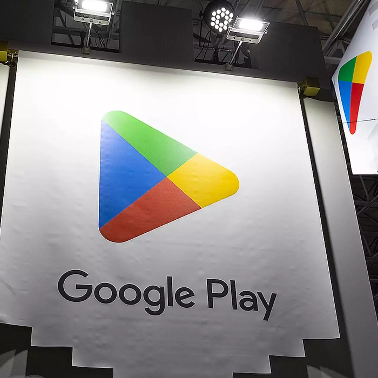 Google посилить правила встановлення додатків на Android