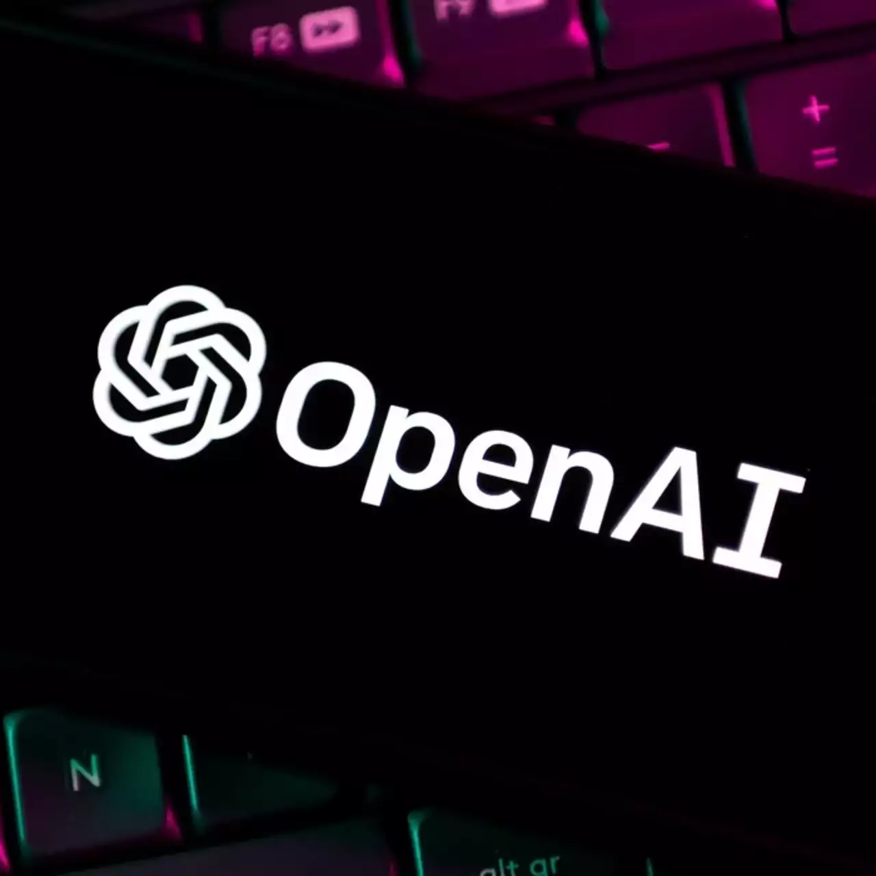 OpenAI представила нову голосову модель для створення асистентів OpenAI представила нову голосову модель для створення асистентів