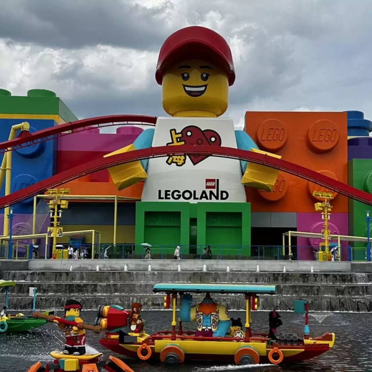 Я поїхав у щойно відкритий LEGOLAND у Шанхаї — що там цікавого?