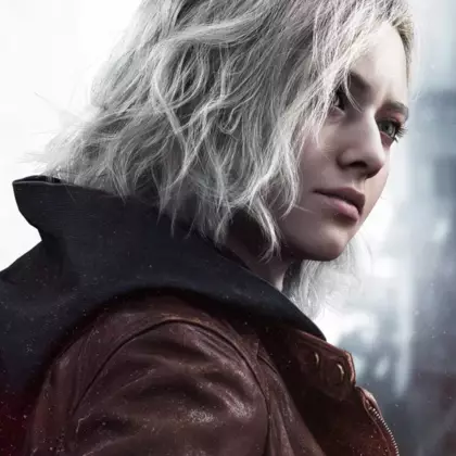 Rus Model, Grace'in İhtişamlı Resident Evil Requiem Cosplay'ini Gösteriyor — İp Aksesuarları Dahil
