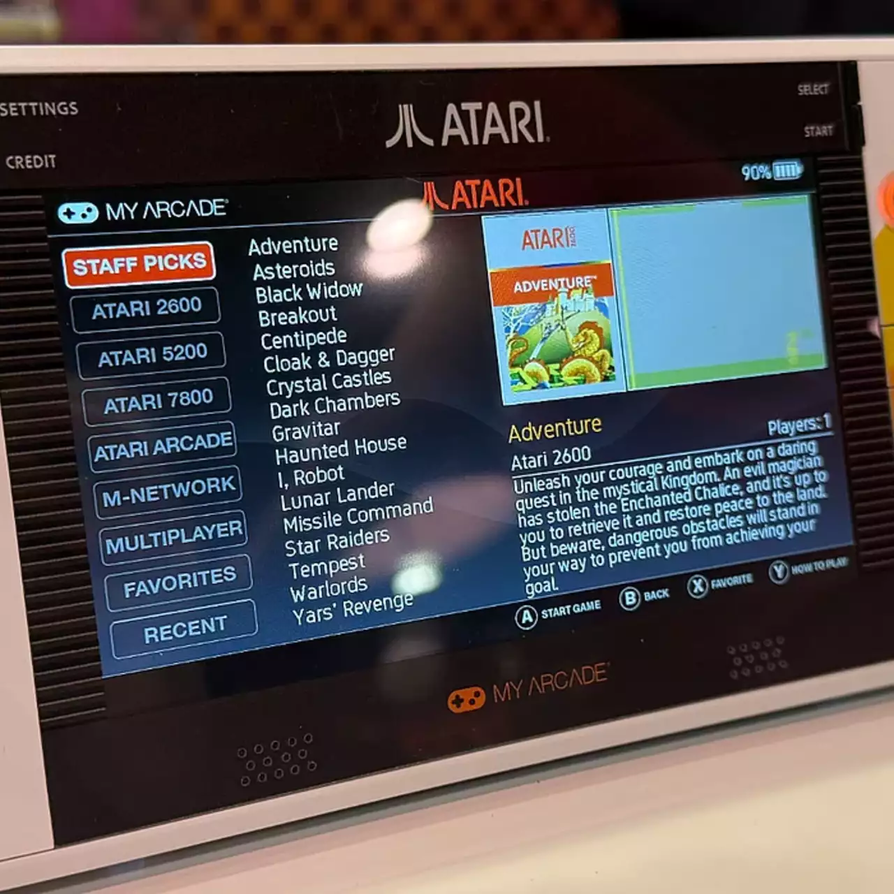 Clássicos da Atari na Sua Mão: O Console Portátil Gamestation Go Está Chegando em Breve Clássicos da Atari na Sua Mão: O Console Portátil Gamestation Go Está Chegando em Breve