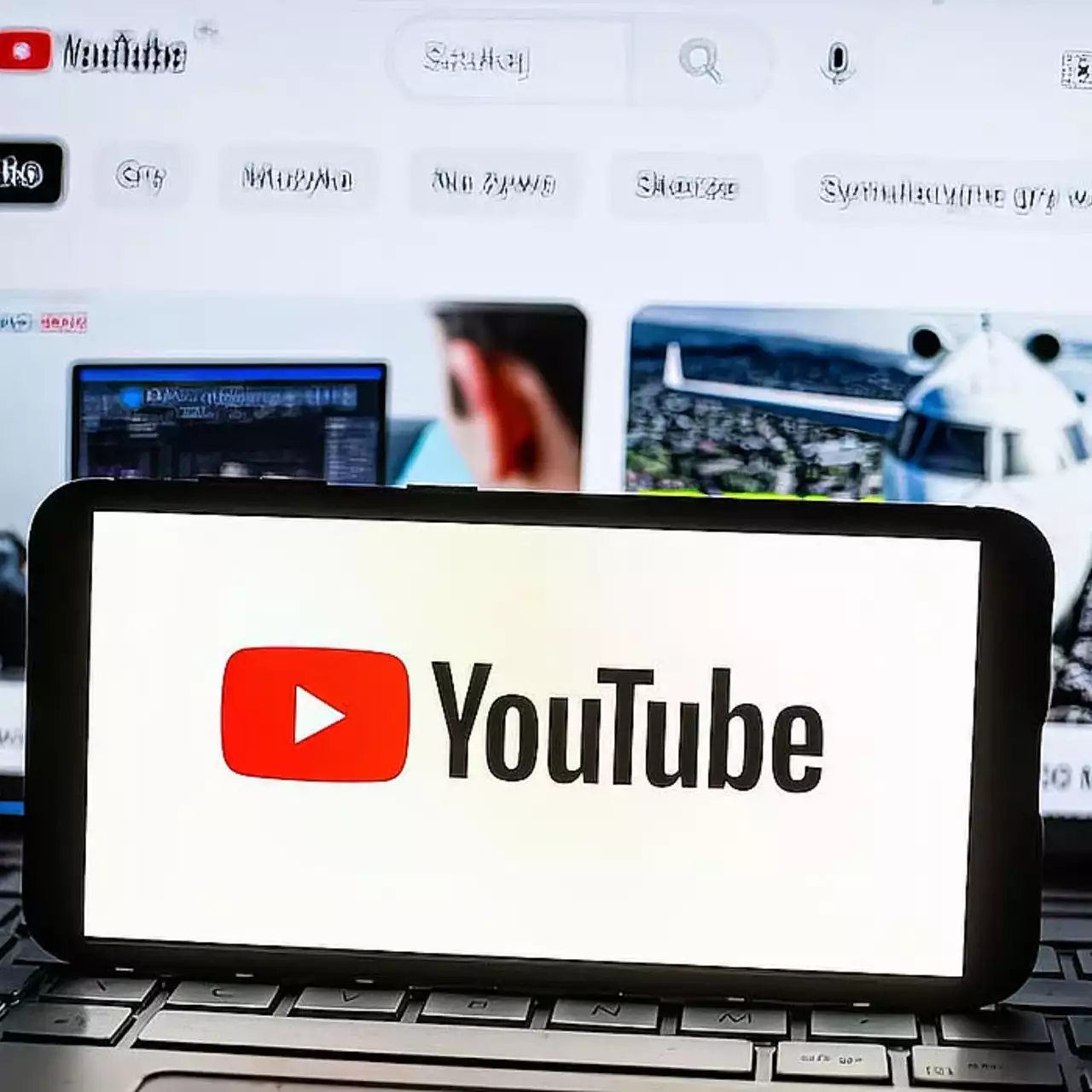 YouTube почне автоматично дублювати відео на російську та інші мови