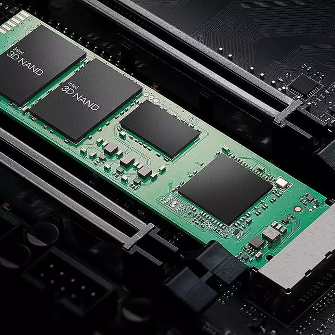 Який SSD купити восени 2025
