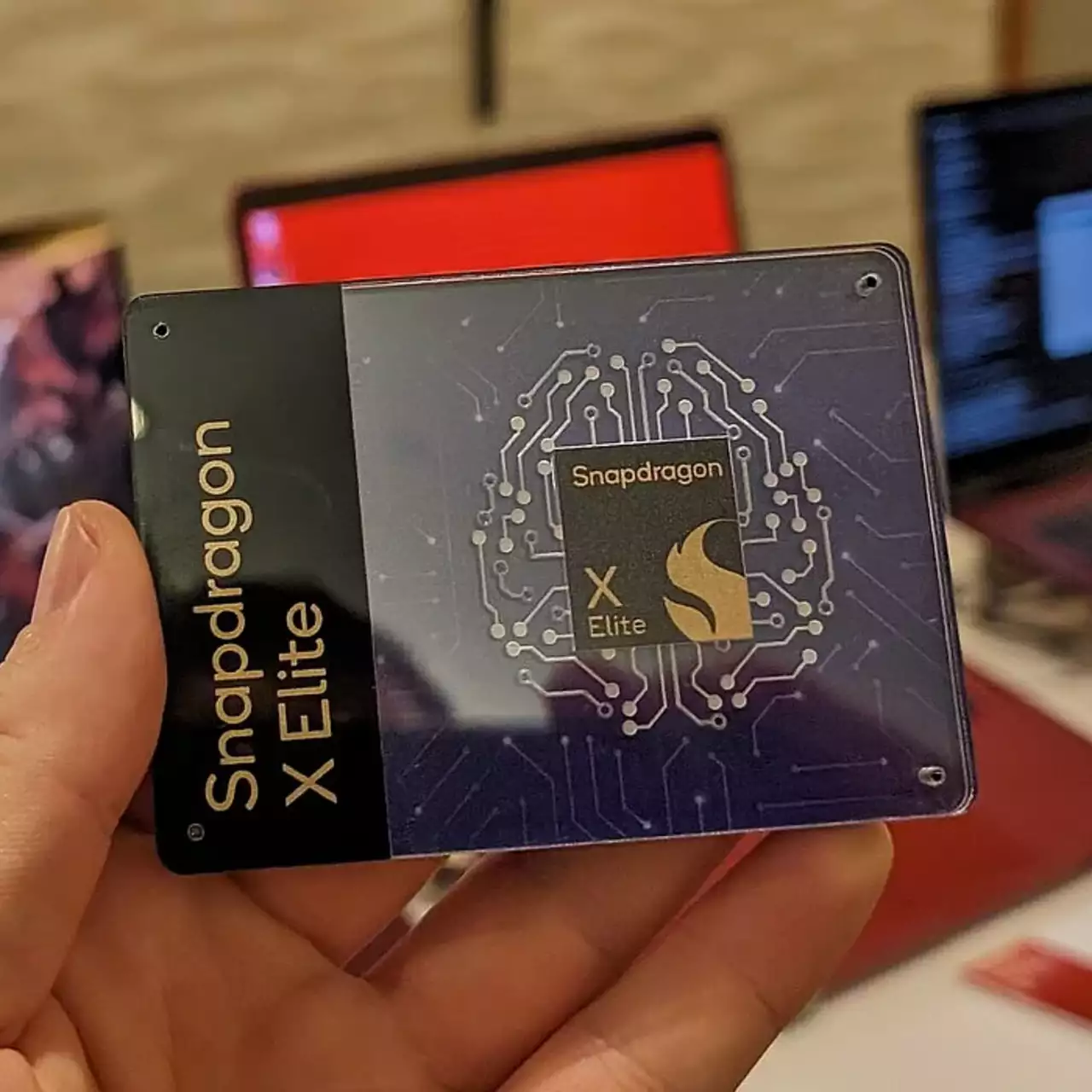 Qualcomm анонсувала Snapdragon X2 Elite: ноутбуки з ІІ-чіпом на 80 TOPS та батареєю на кілька днів