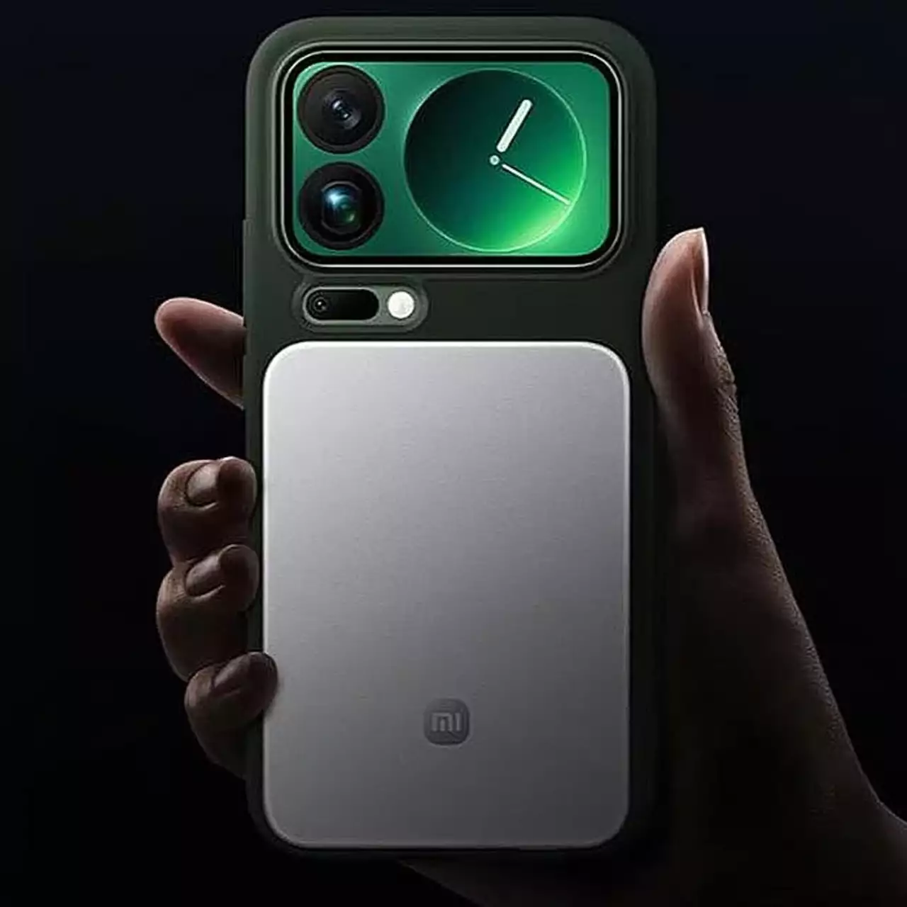 Xiaomi представила ультратонкий магнітний пауербанк, який сумісний з iPhone 17 Xiaomi представила ультратонкий магнітний пауербанк, який сумісний з iPhone 17