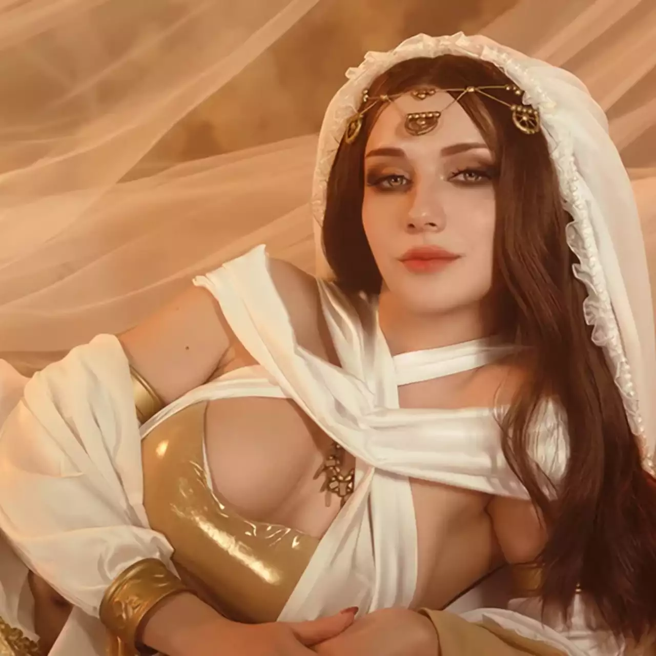 Mercurygin verkleidet sich als Gwynevere aus Dark Souls