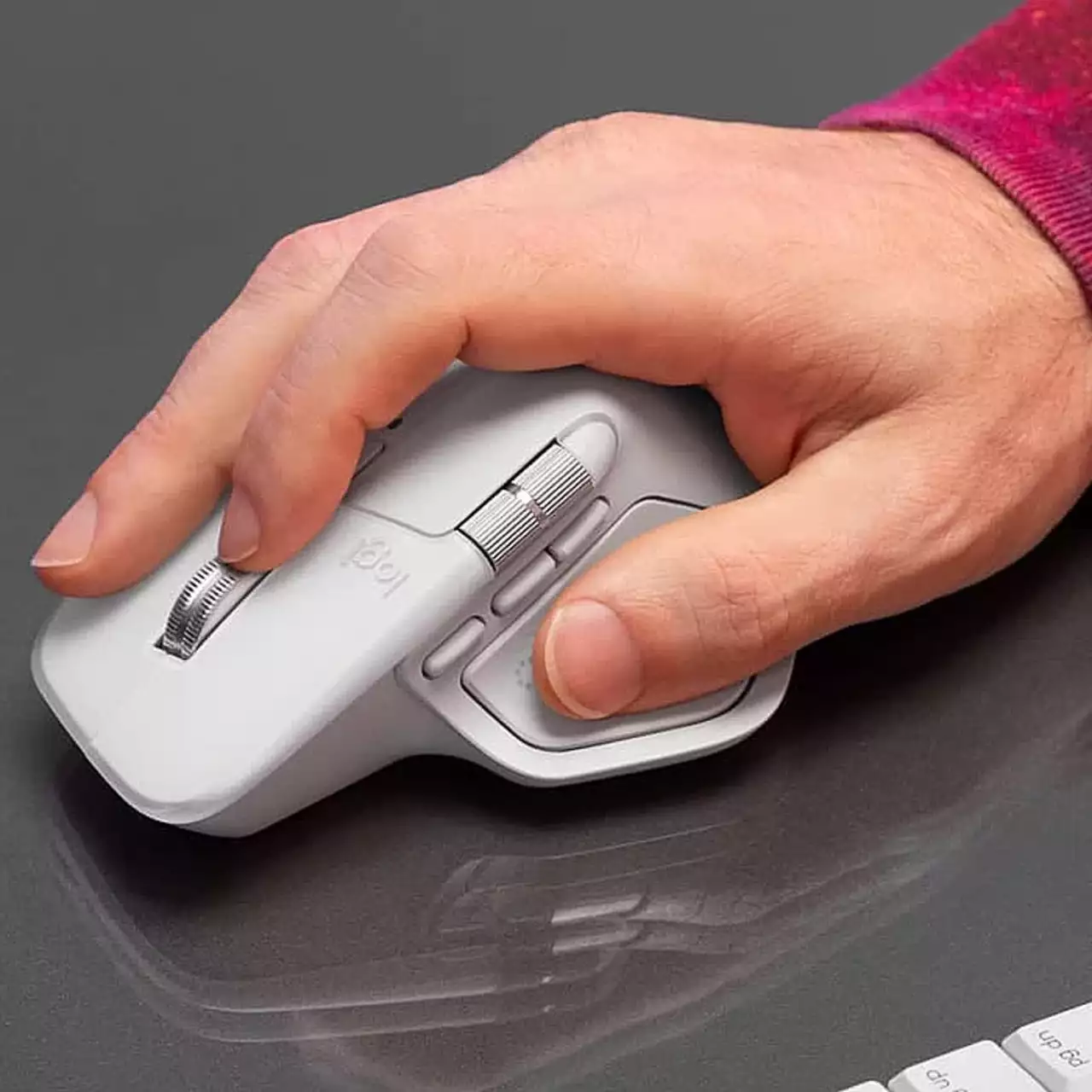Logitech офіційно представила мишу MX Master 4