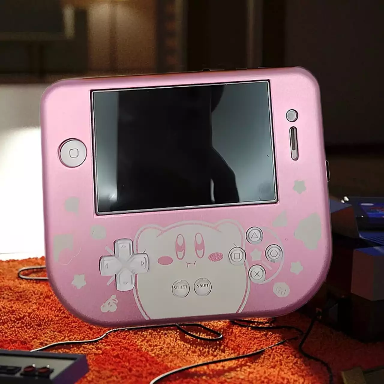 Penggemar Mengubah iPhone 4S Menjadi Konsol Permainan Retro Berukuran Saku Penggemar Mengubah iPhone 4S Menjadi Konsol Permainan Retro Berukuran Saku