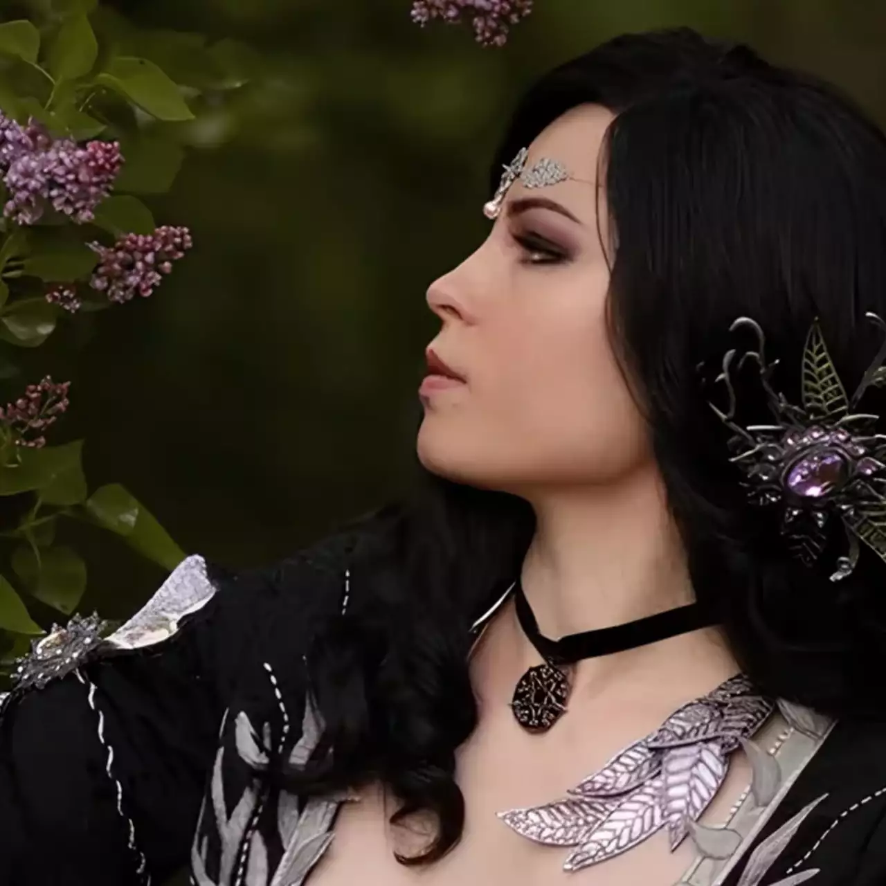 Косплеєр показала Йенніфер з The Witcher 3 в альтернативному вбранні Трісс Мерігольд — вийшло незвично Косплеєр показала Йенніфер з The Witcher 3 в альтернативному вбранні Трісс Мерігольд — вийшло незвично