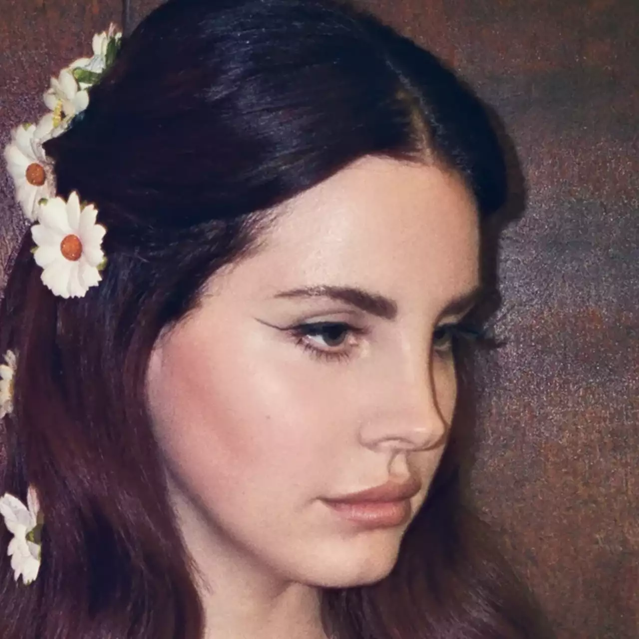 Lana Del Rey pode gravar o tema principal para 007 First Light