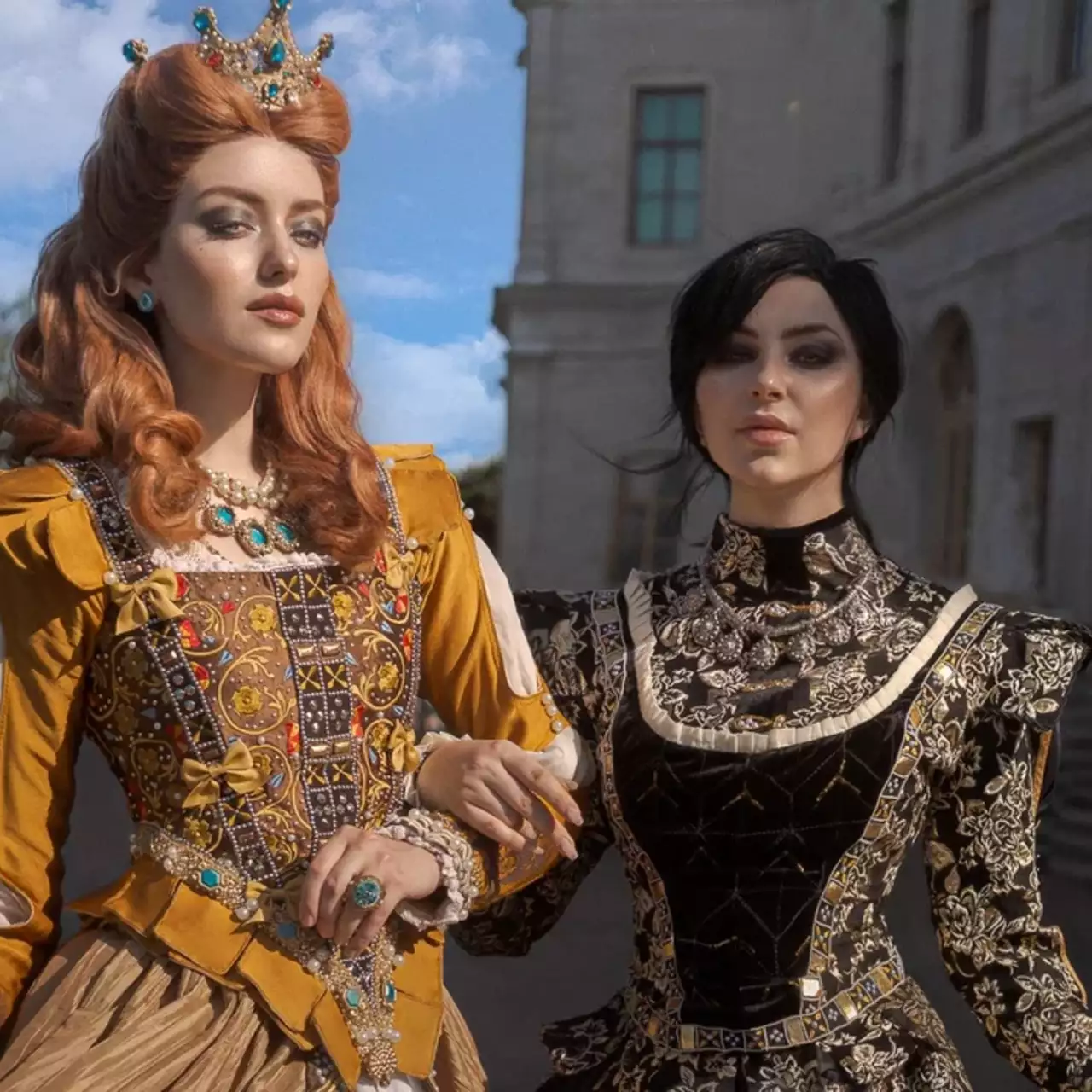 Fani Wiedźmina 3 odtwarzają tragiczne spotkanie Anny Henrietty i Syanny w oszałamiającym cosplayu Fani Wiedźmina 3 odtwarzają tragiczne spotkanie Anny Henrietty i Syanny w oszałamiającym cosplayu