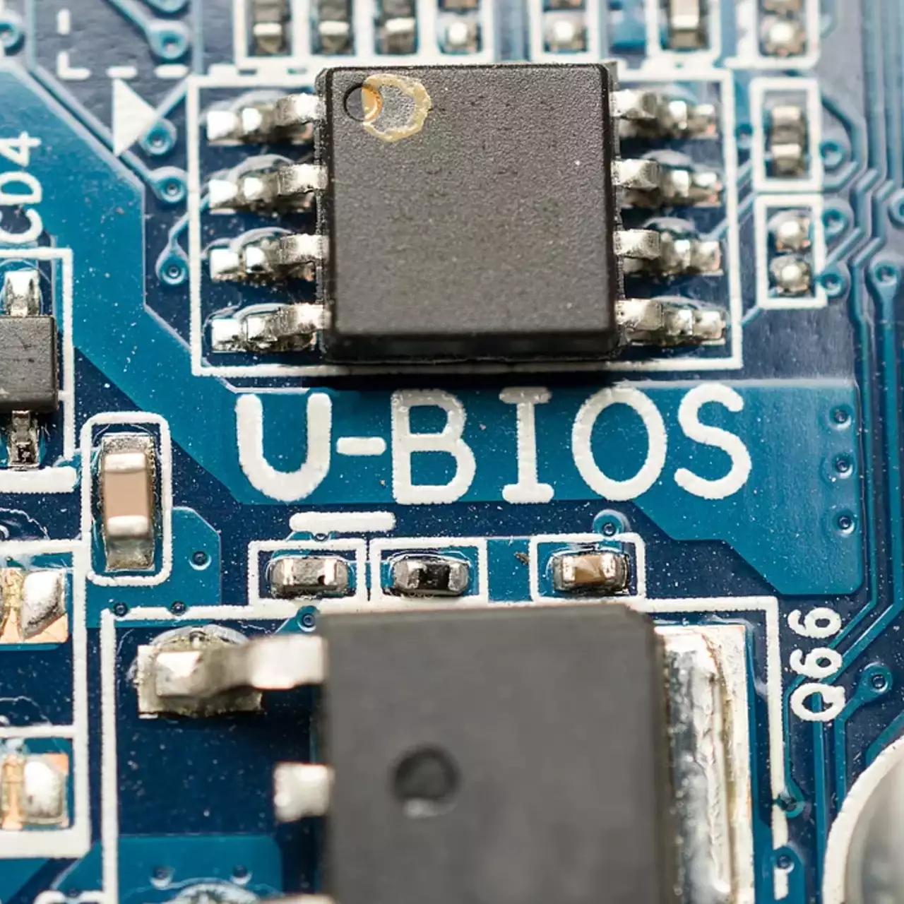 Китай створив альтернативу UEFI, розробивши власну прошивку UBIOS