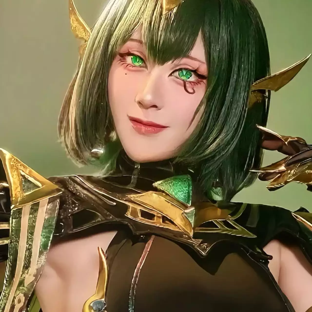 Larissa Rochefort przebrana za Nefer z Genshin Impact Larissa Rochefort przebrana za Nefer z Genshin Impact