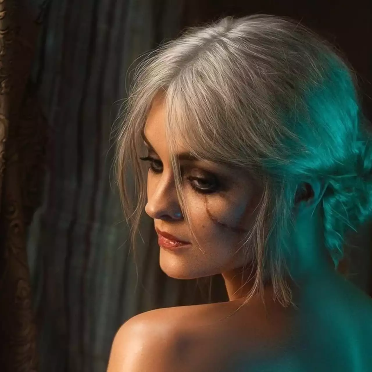 Дівчина в образі Цири відтворила ту саму сцену в бані з The Witcher 3