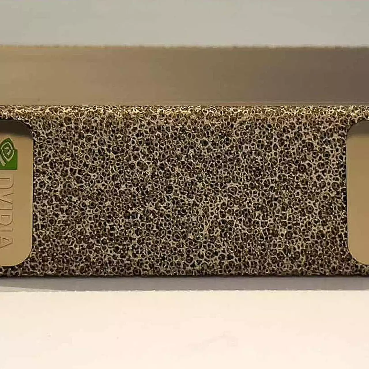 Stacja AI NVIDIA DGX Spark może uruchomić Cyberpunk 2077, ale z zastrzeżeniami