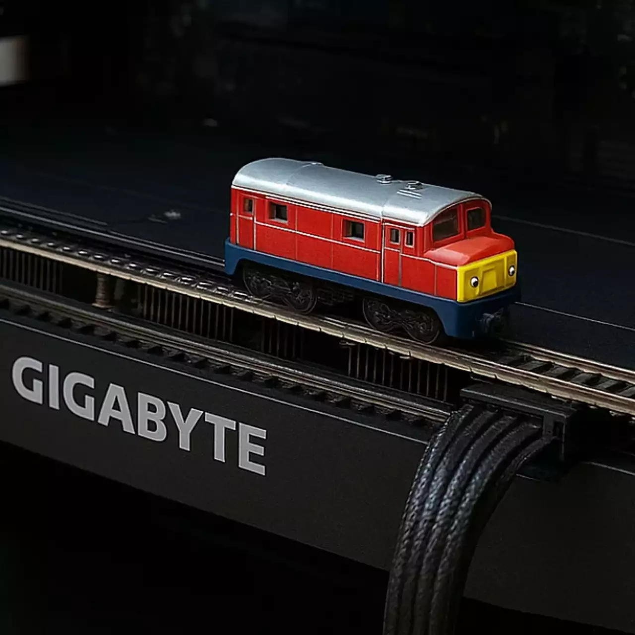 Користувач Reddit запустив поїзд на своїй відеокарті