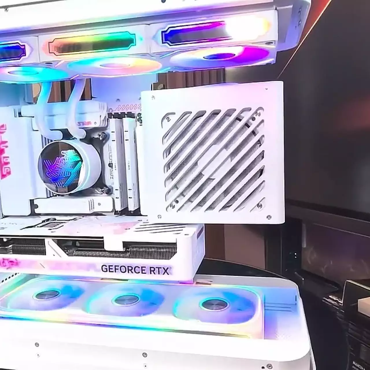 ПК без проводів: представлено перший робочий комп'ютер на стандарті BTF 3.0