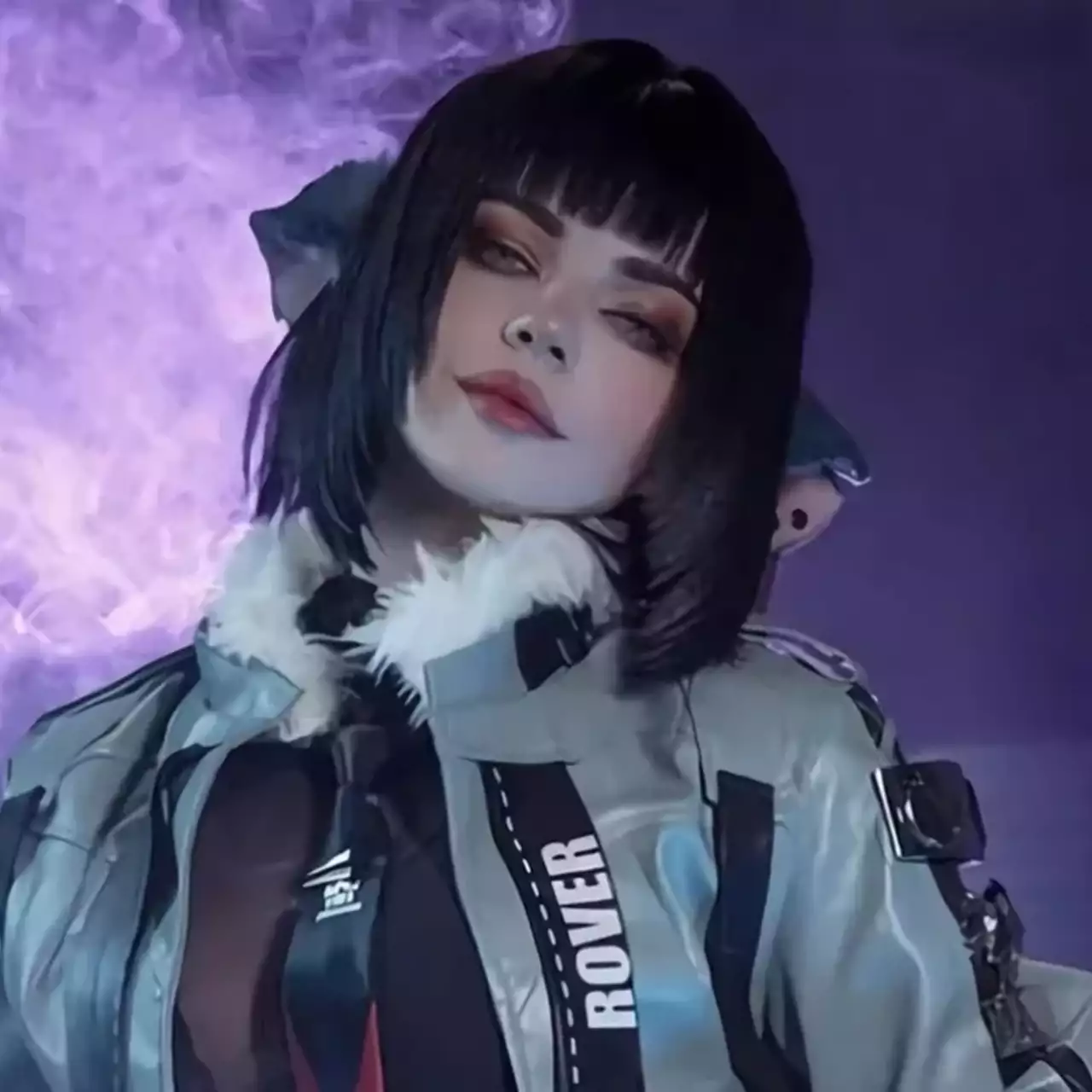 Cosplayer bringt Jane Doe aus Zenless Zone Zero zum Leben