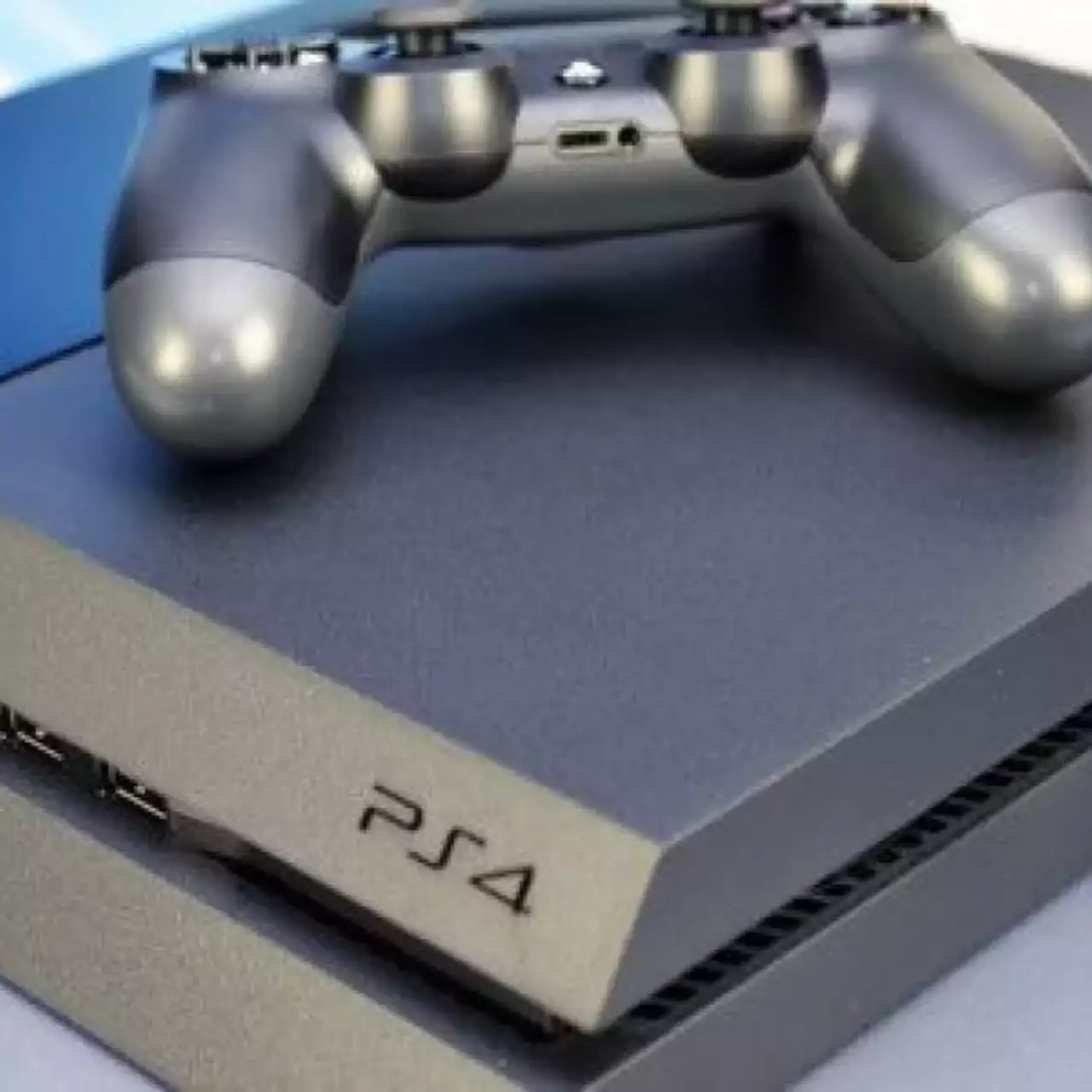 Глава Xbox ожидает снижения цены на PlayStation 4 Глава Xbox ожидает снижения цены на PlayStation 4