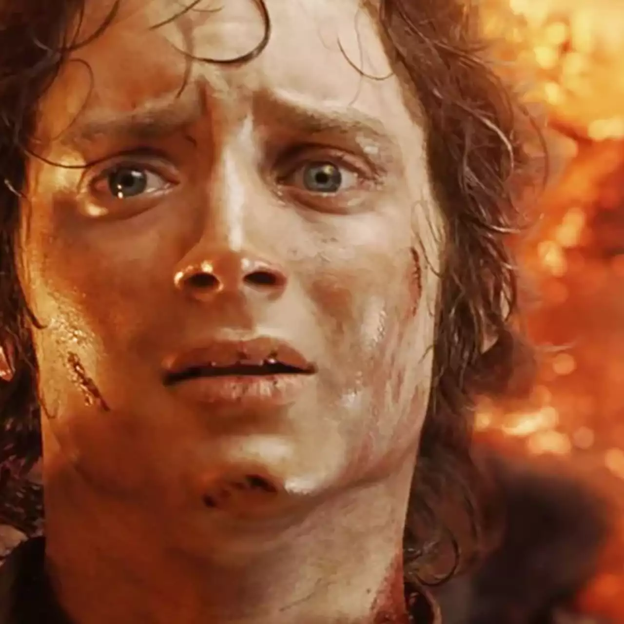 Появилась реакция Элайджи Вуда на перенос съемок сериала «Властелин колец» из Новой Зеландии в Великобританию Появилась реакция Элайджи Вуда на перенос съемок сериала «Властелин колец» из Новой Зеландии в Великобританию